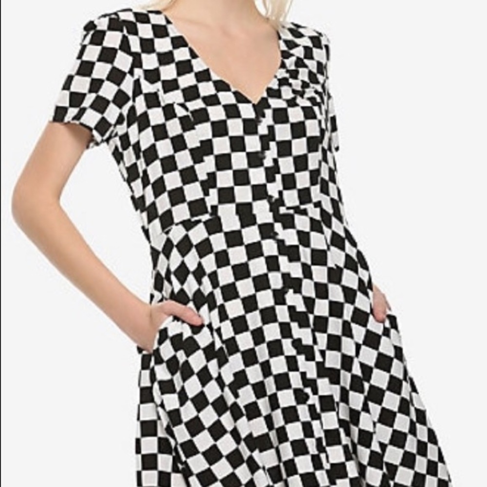 NEW WITH TAGS Hot Topic Dress